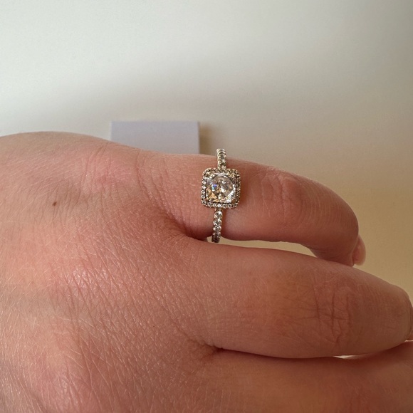 Pandora Gold Square Halo Ring - Picture 2 of 5